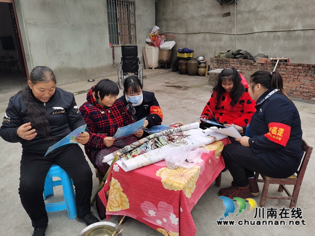 内江经开区靖民镇石马村：禁毒宣传进农家，提升群众满意度(图2)