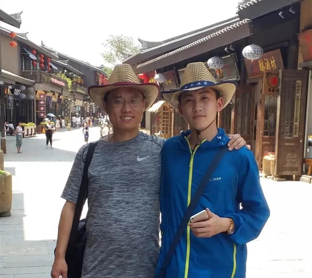 西南医大附院刘可智家庭被评为全国五好家庭(图7)