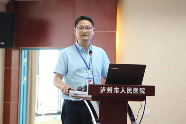 专家型院长：打造有亮点的医院——访泸州市人民医院院长钟武博士(图3)