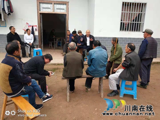 合江先滩镇：宣传“一肩挑”政策，乡贤人士黄思碧在行动(图3)