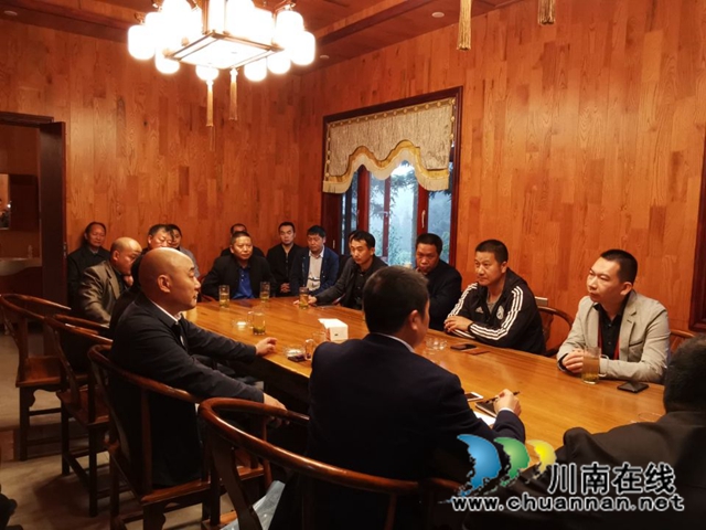 合江先滩镇：宣传“一肩挑”政策，乡贤人士黄思碧在行动(图4)
