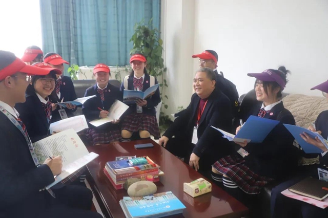 泸县二中校长张连奇：一个“不成熟”的校长(图2)