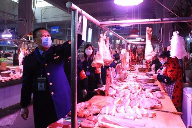 泸州:严管重罚,确保百姓食药安全(图1) 泸州:严管重罚,确保百姓食药安全(图1)