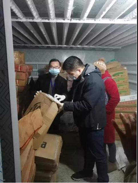 违规经营冷链食品！合江这两家”胆大“的店铺遭查了！(图1)