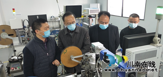 送温暖!省人社厅领导走访慰问泸县农民工及留守家人(图1) 送温暖!省人社厅领导走访慰问泸县农民工及留守家人(图1)