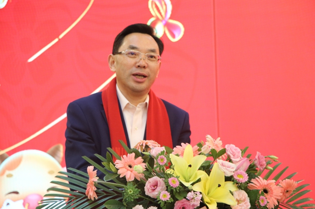 征途漫漫,唯有奋斗丨佳记酒业举行2020 年度年终总结大会(图9) 征途漫漫,唯有奋斗丨佳记酒业举行2020 年度年终总结大会(图9)