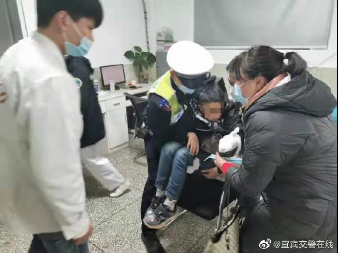 千万警惕!宜宾已有一小孩手指被炸断,春节这件事一定要重视(图4) 千万警惕!宜宾已有一小孩手指被炸断,春节这件事一定要重视(图4)