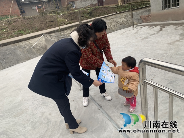 内江经开区靖民镇凉风社区：持续开展反诈骗宣传，确保村民安心过大年