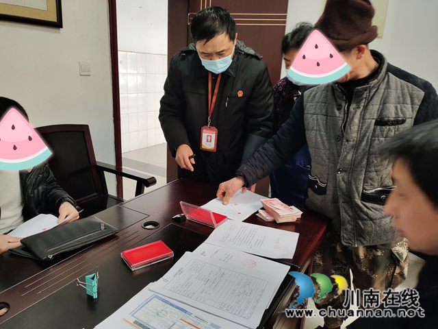 纳溪：惧上“失信黑名单”，被执行人主动上门求履行(图1)