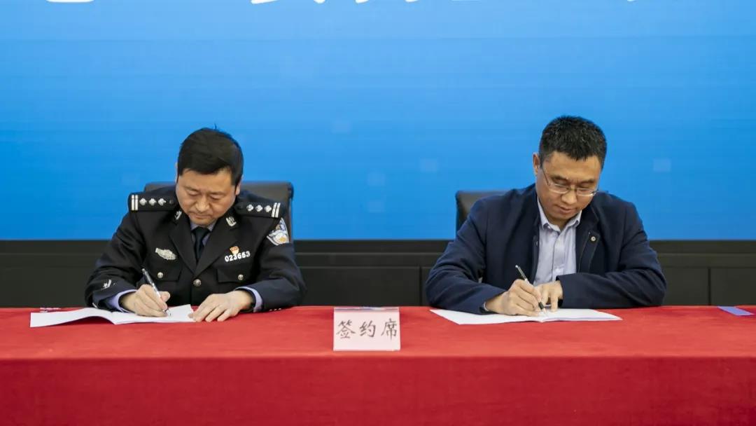 全市警营首家——泸县公安局心理健康服务中心揭牌(图4)
