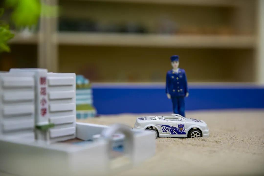 全市警营首家——泸县公安局心理健康服务中心揭牌(图8)