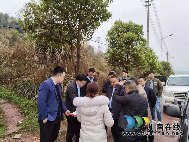 四川产业振兴发展投资基金公司到叙永考察石灰石资源储量情况