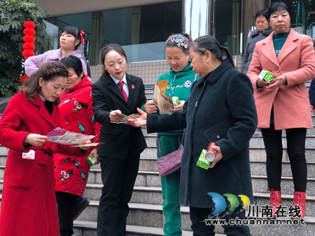 纳溪区法院：普法关怀，为“留守妇女”撑起一片法治的天空