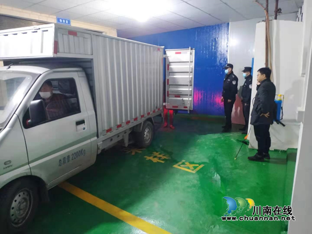 纳溪区进口冷链食品集中监管仓开展自查工作
