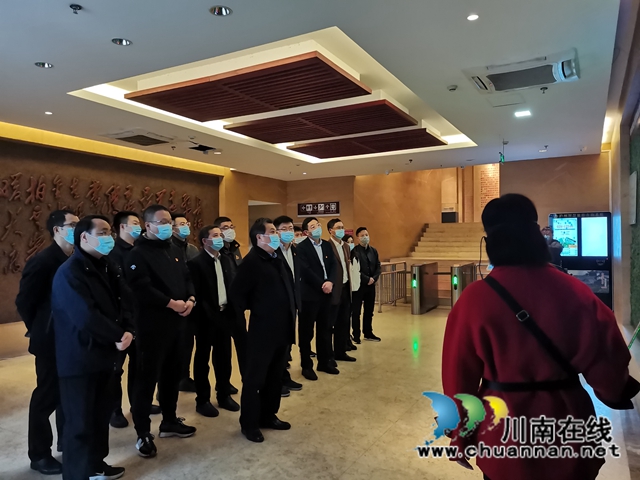 省委统战部基层党支部到古蔺开展“革命传统教育”主题党日活动(图2) 省委统战部基层党支部到古蔺开展“革命传统教育”主题党日活动(图2)