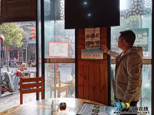 禁毒宣传走进云龙镇观音场月母鸡汤(图2) 禁毒宣传走进云龙镇观音场月母鸡汤(图2)