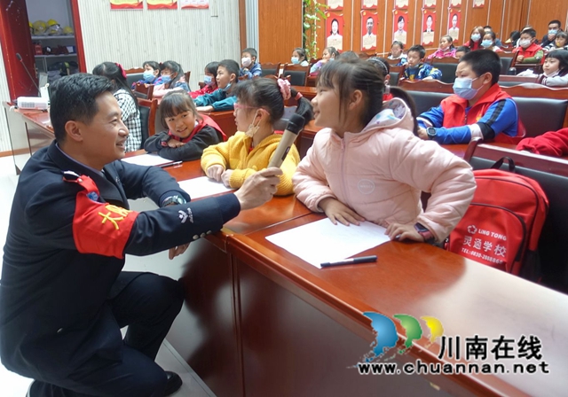 春暖花开 泸州市少年警校开设防溺水公益课堂