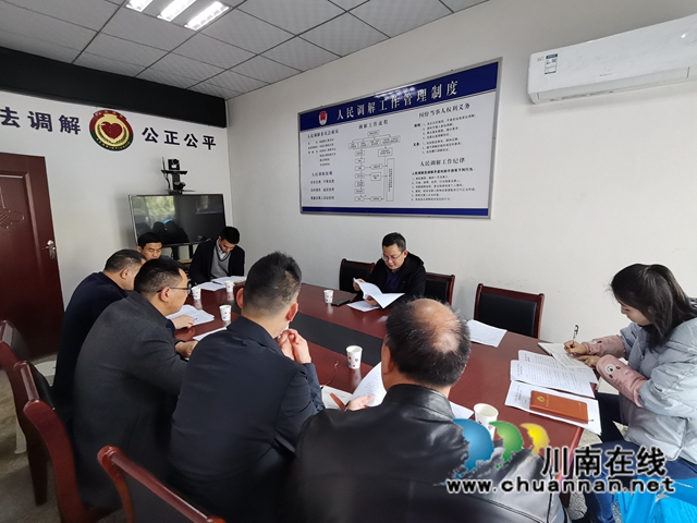 刘鹏飞到龙马潭区小市街道下大街社区调研社区“两委”换届“后半篇”文章及基层治理工作