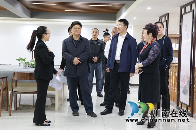 田亚东到龙马潭区调研“民革党员之家”