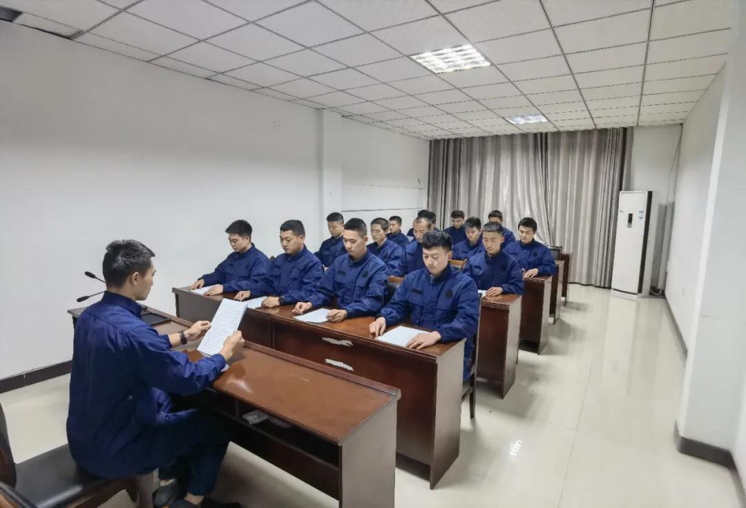 练兵备战谋打赢 泸州市江阳消防专职比武对抗集训队火热开训(图3) 练兵备战谋打赢 泸州市江阳消防专职比武对抗集训队火热开训(图3)