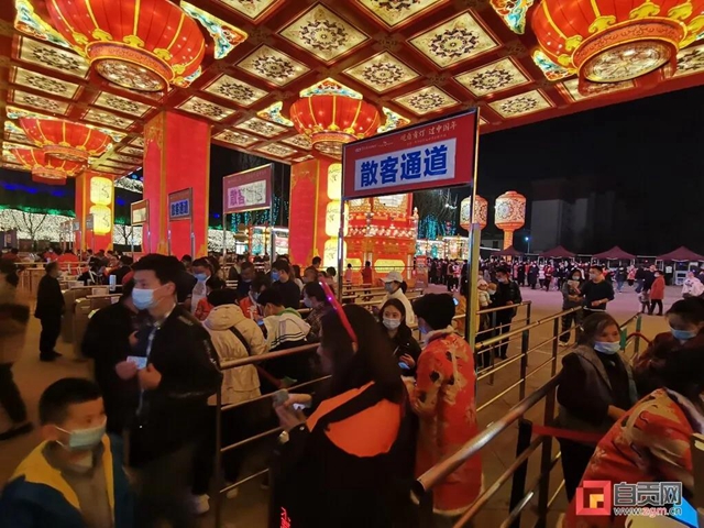 看自贡灯会，如何避堵？怎么更优惠？……(图1)