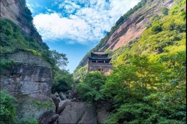 四川旅游景区全面恢复开放(图1)