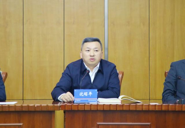 泸州市运管局召开职工大会，宣布主要领导工作调整决定(图2)