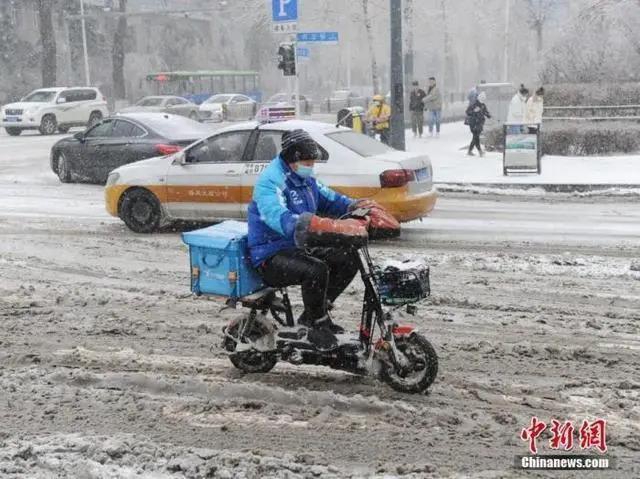 涉及养老金，社保6项新调整政策出台时间明确！(图2)