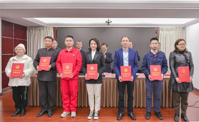 泸州首次！西南医大附院党团医疗志愿服务总队荣获全国最佳志愿服务组织(图4)