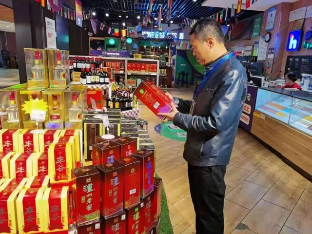 @泸州人 齐心协力,为酒博会保驾护航!(图11) @泸州人 齐心协力,为酒博会保驾护航!(图11)