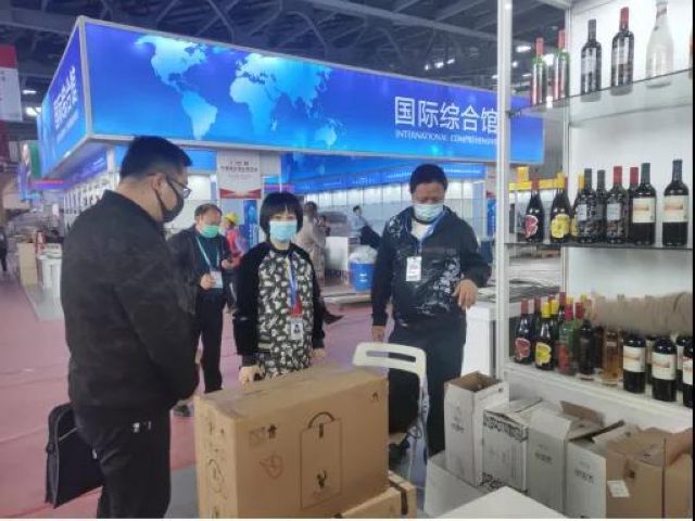 @泸州人 齐心协力,为酒博会保驾护航!(图7) @泸州人 齐心协力,为酒博会保驾护航!(图7)