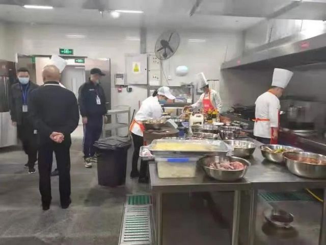 @泸州人 齐心协力,为酒博会保驾护航!(图13) @泸州人 齐心协力,为酒博会保驾护航!(图13)