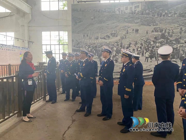 泸州市消防救援支队:参观三线建设博物馆,重温泸州辉煌历史(图4) 泸州市消防救援支队:参观三线建设博物馆,重温泸州辉煌历史(图4)