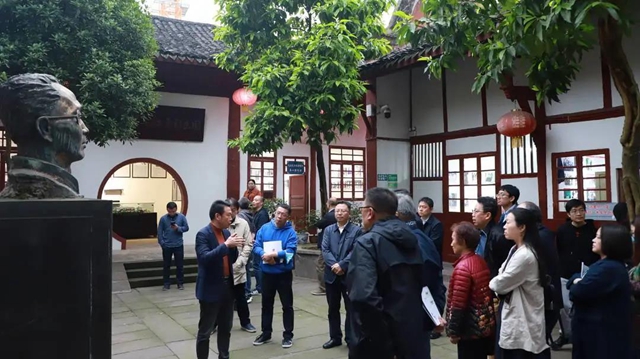 《十月》年度文学论坛永久落户宜宾江安(图4)