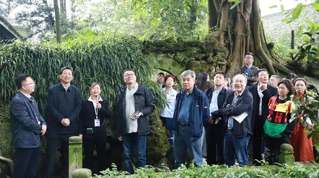 《十月》年度文学论坛永久落户宜宾江安(图5)