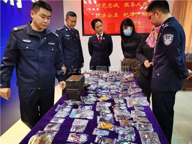 市民报警：百万珠宝被盗！内江警方盯住了一辆“奇怪”的轿车(图3)