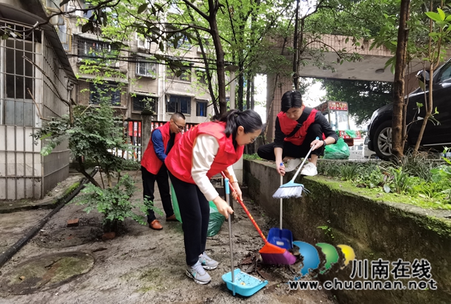 江阳区大山坪街道麻柳湾社区：助力疫情防控，携手爱卫同行