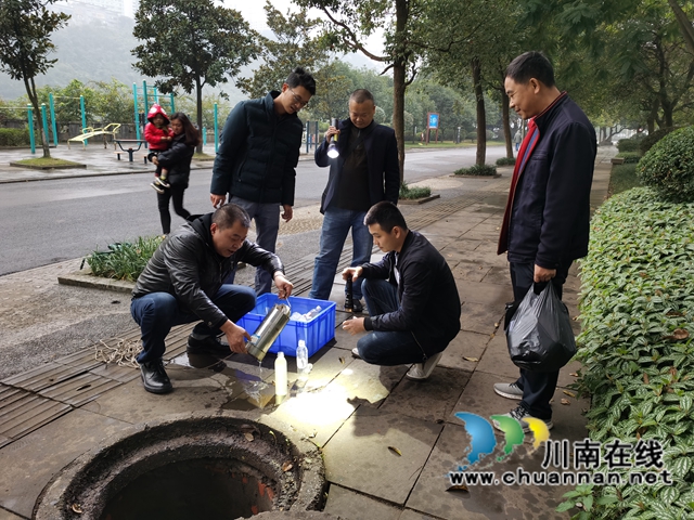 龙马潭区综合行政执法局“三到位”全面推进城镇排水规范化(图5) 龙马潭区综合行政执法局“三到位”全面推进城镇排水规范化(图5)
