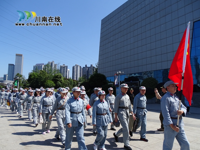 龙马潭区税务局组织开展五四青年活动