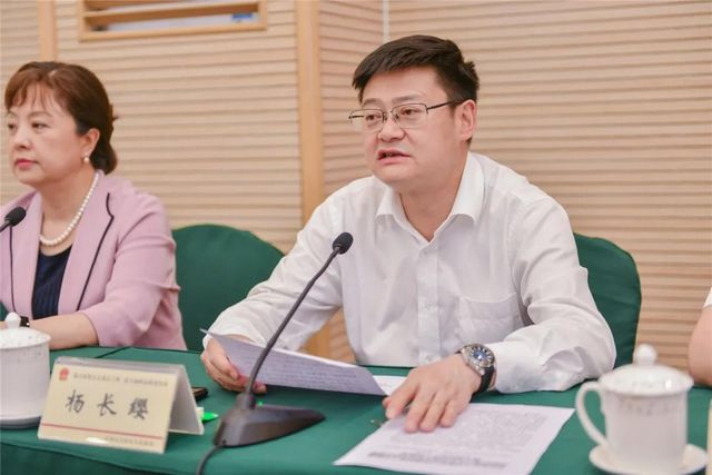 【打通“最后一公里”】西南医大附属医院与江阳区人民政府签订战略合作协议(图4)