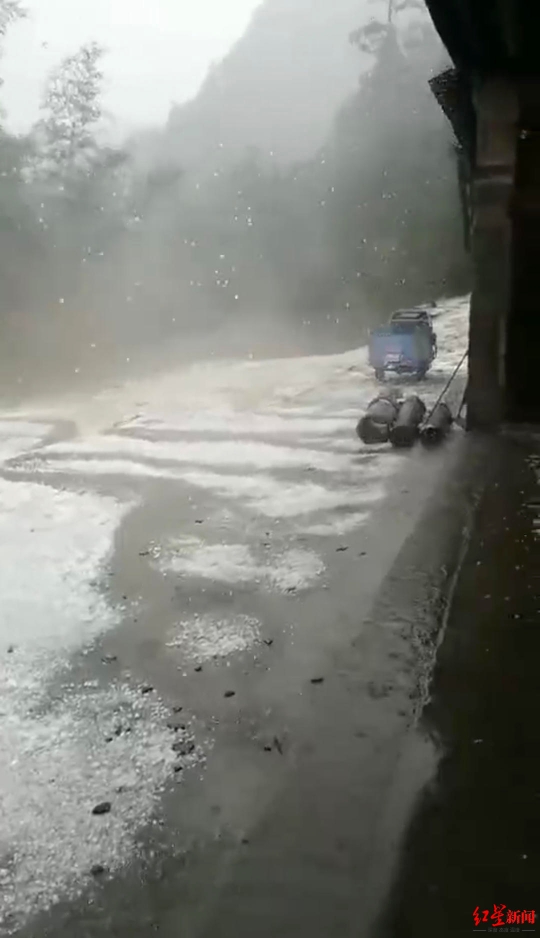 汤圆大小！泸州部分乡镇遭遇冰雹天气