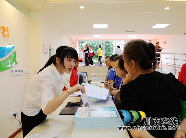 龙马潭区：老年人又多了一个新“家”(图5)