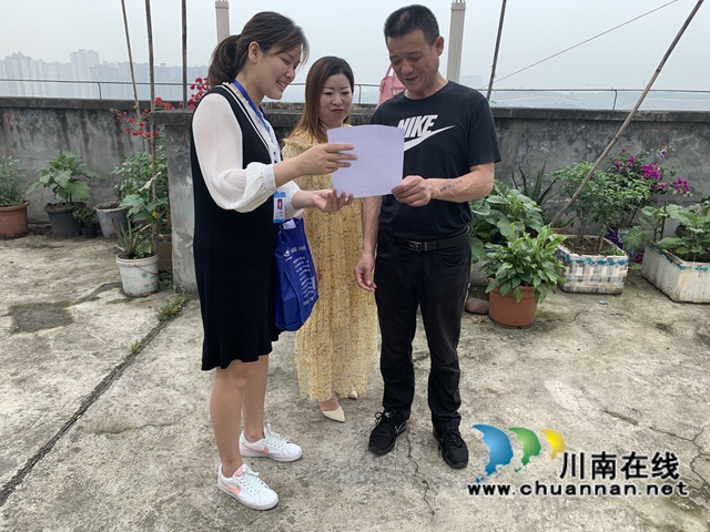龙马潭区小市街道：工作走出去，暖心服务送上门(图2)