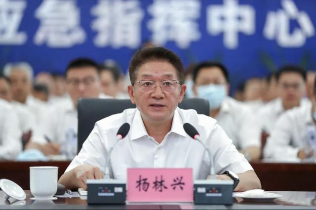 泸州市“护航·2021”综合应急实战演练举行(图2)