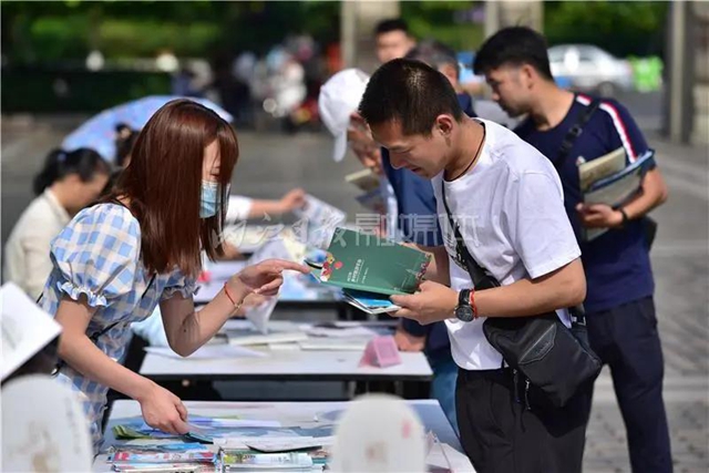 约起来!内江发布三条旅游路线、八个景点,让你玩转“家门口”(图8) 约起来!内江发布三条旅游路线、八个景点,让你玩转“家门口”(图8)