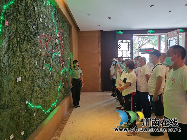 龙马潭区红星街道金井湾社区组织实地研学(图2) 龙马潭区红星街道金井湾社区组织实地研学(图2)
