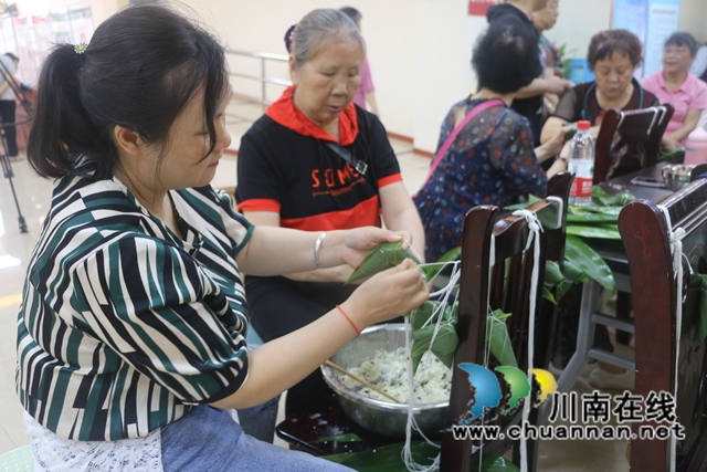 龙马潭区红星街道天立社区：浓浓端午情 永远跟党走(图5)