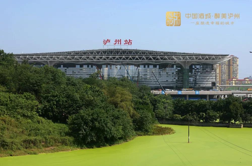 装修进入尾声｜泸州高铁站，最新内部图来了(图1)