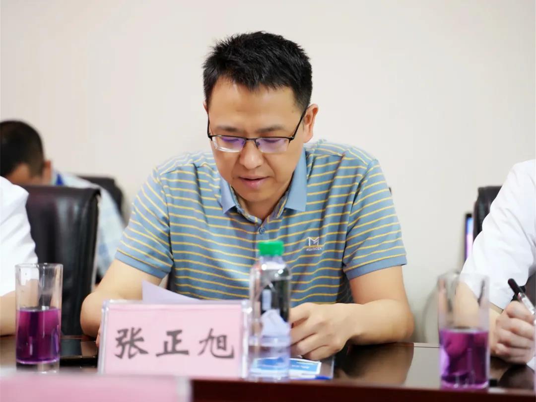 西南医大附院医疗集团赤水市人民医院签约暨授牌仪式举行(图3) 西南医大附院医疗集团赤水市人民医院签约暨授牌仪式举行(图3)
