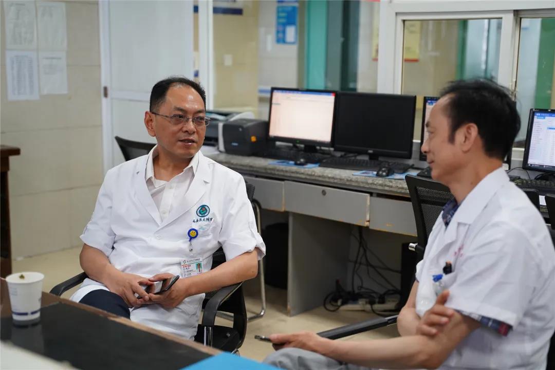 西南医大附院医疗集团赤水市人民医院签约暨授牌仪式举行(图10) 西南医大附院医疗集团赤水市人民医院签约暨授牌仪式举行(图10)